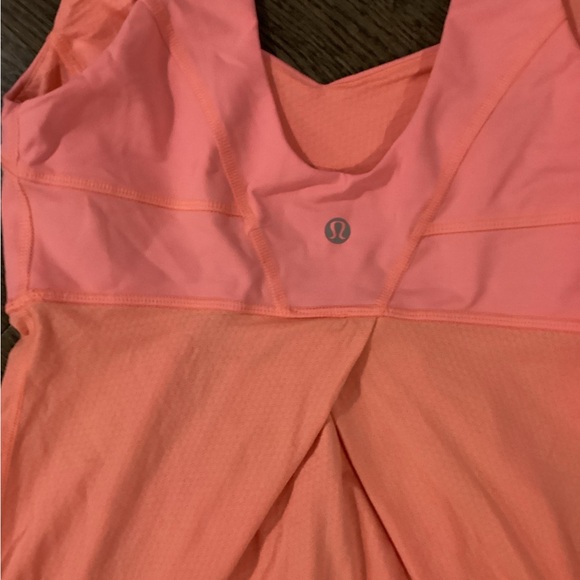 Lululemon Women's Sleeveless Top - size 4 - Picture 4 of 5